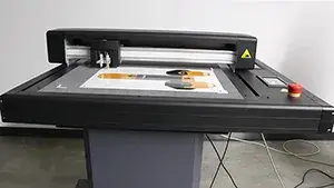 Планшетный режущий плоттер FC500VC (резка с обратной стороны и биговка)
